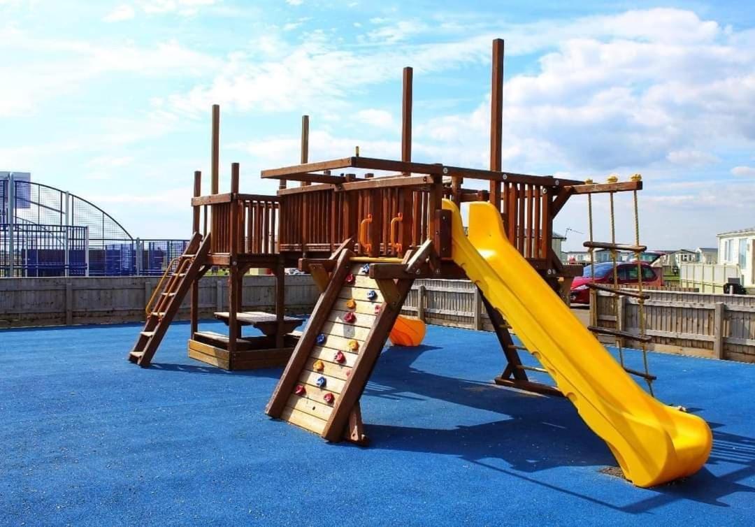 Parque de Campismo 8 Berth Deluxe Pg153 Golden Palm Chapel Saint Leonards