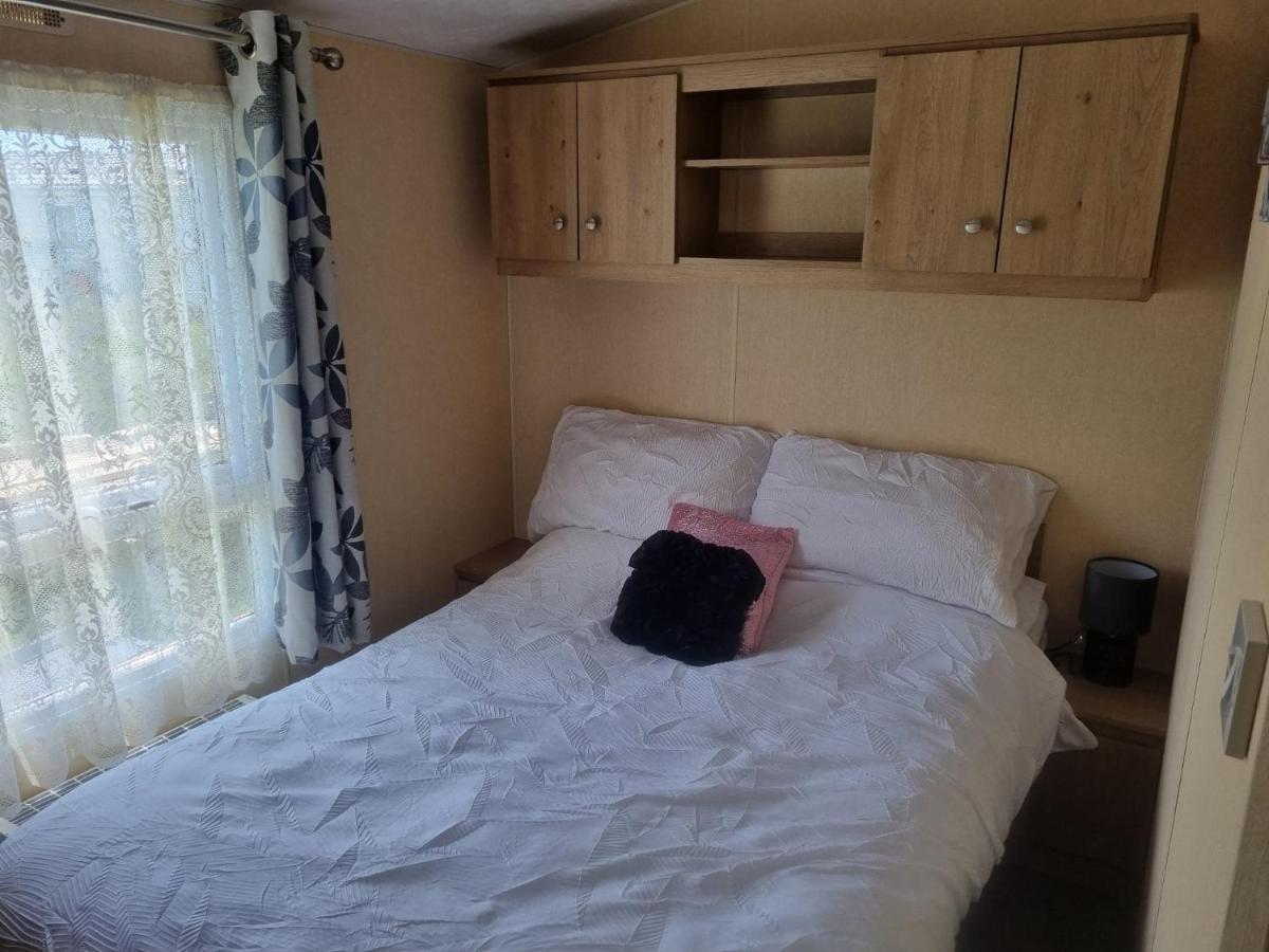 8 Berth Deluxe Pg153 Golden Palm