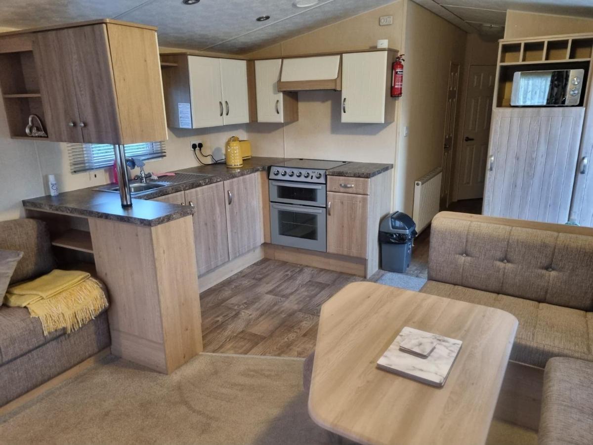 8 Berth Deluxe Pg153 Golden Palm